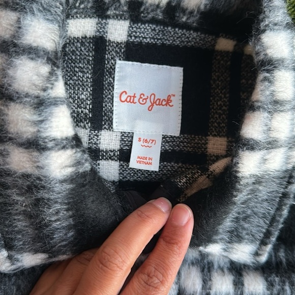 Cat & Jack Black and White Plaid Flannel Jacket Kids Girls Size Small 6/7 - Picture 2 of 6